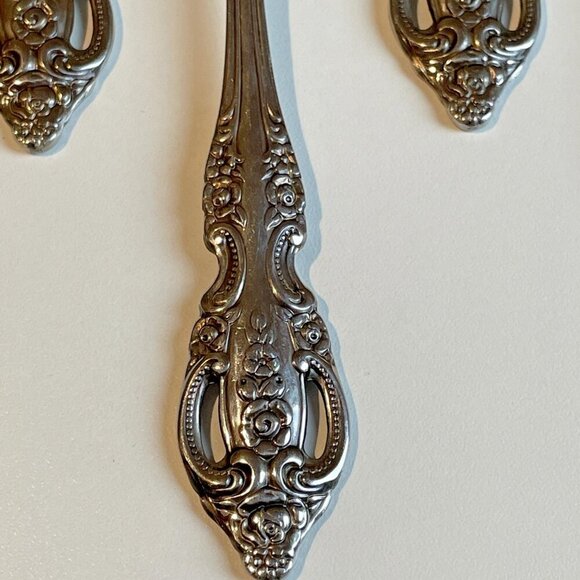 7 Salad Forks Flatware SSS By Oneida Renoir Pembrooke Glossy Stainless Pierced - Picture 2 of 6